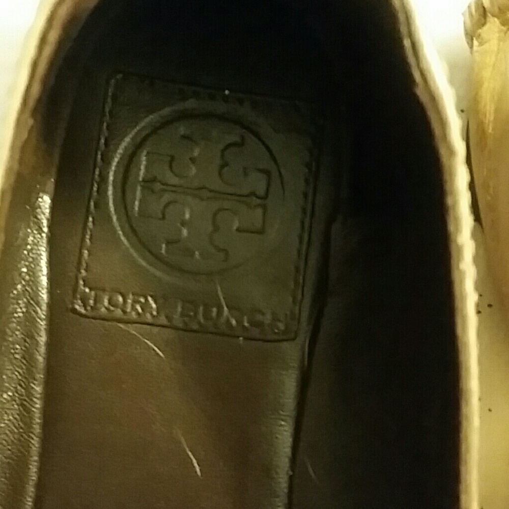Tory Burch heart gold flats - Picture 2 of 8